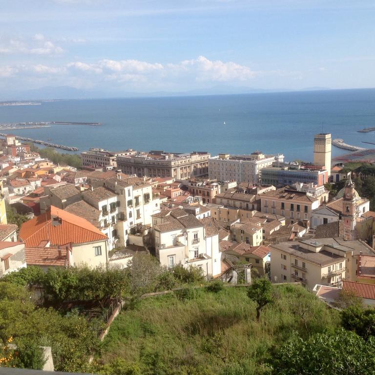 Apartamento Fronte Al Porto Salerno Exterior foto