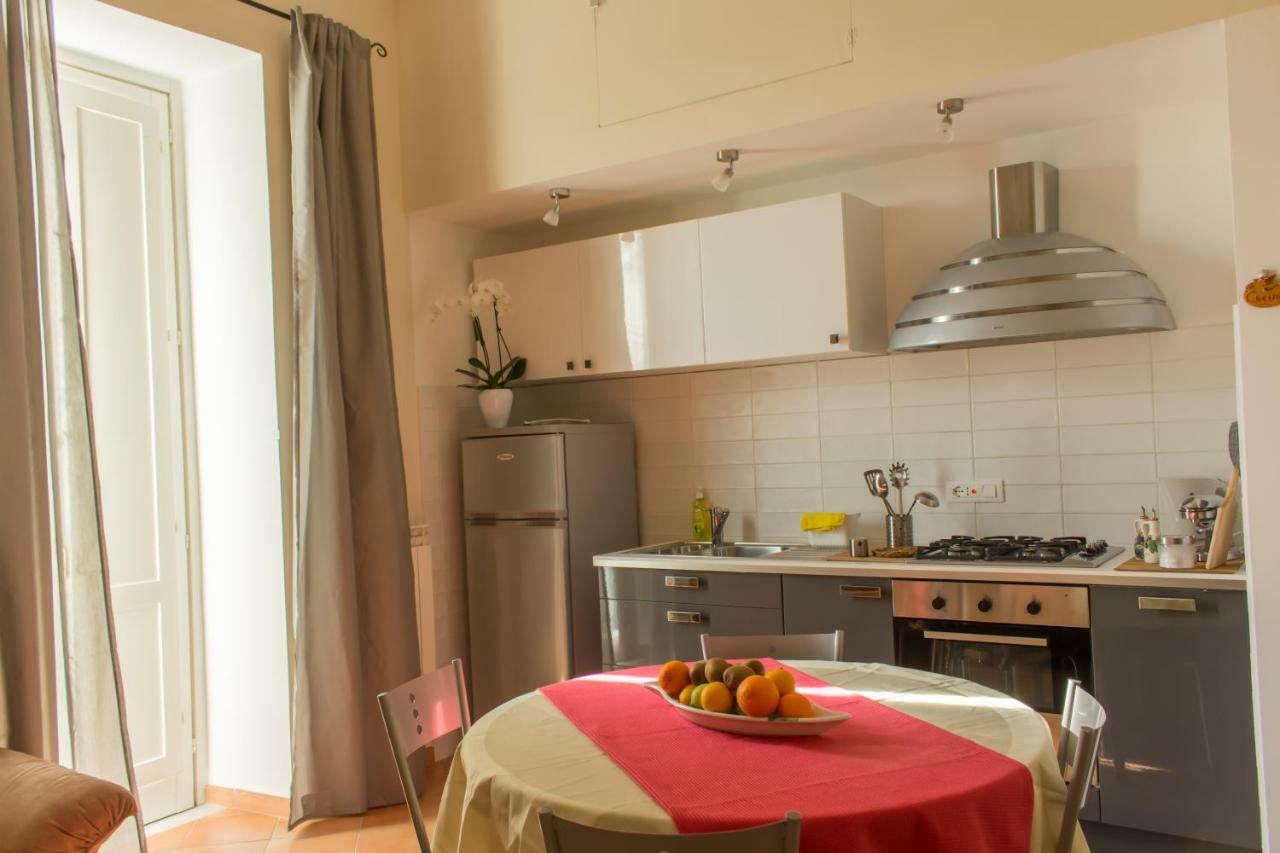 Apartamento Fronte Al Porto Salerno Exterior foto