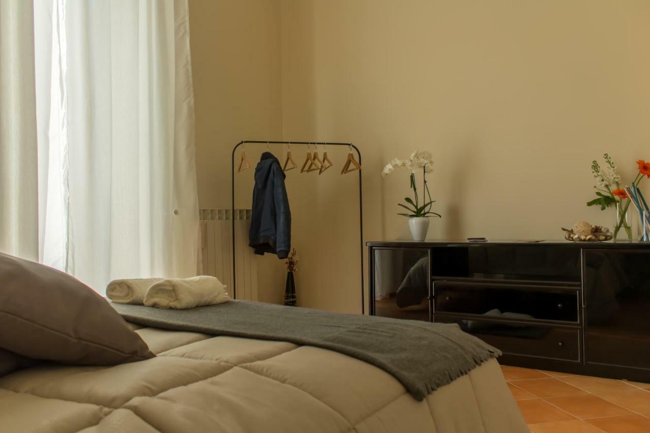 Apartamento Fronte Al Porto Salerno Exterior foto