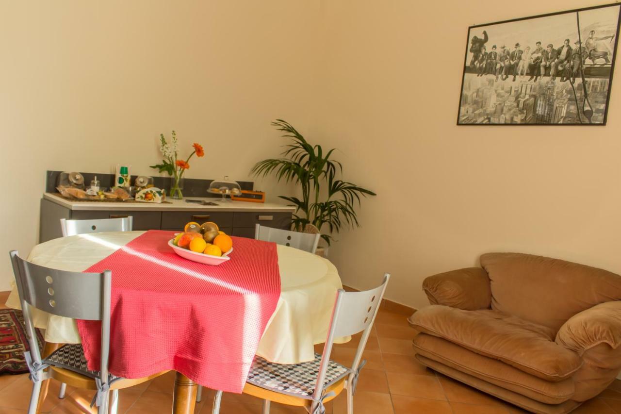 Apartamento Fronte Al Porto Salerno Exterior foto
