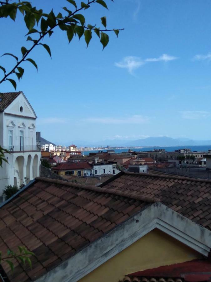 Apartamento Fronte Al Porto Salerno Exterior foto