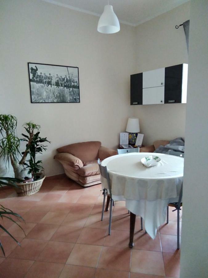 Apartamento Fronte Al Porto Salerno Exterior foto