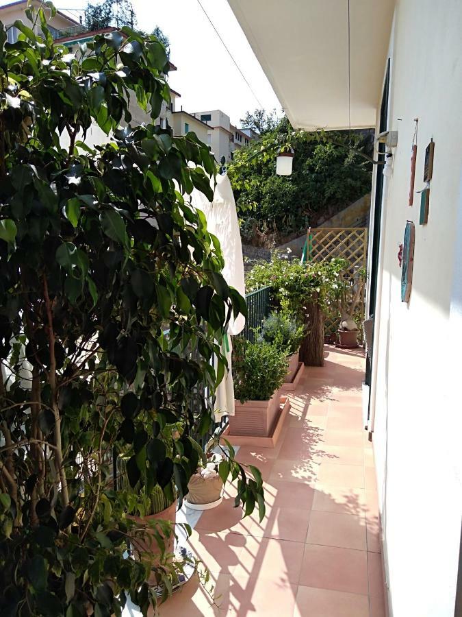 Apartamento Fronte Al Porto Salerno Exterior foto